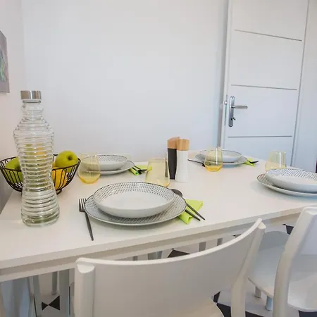 Black & White Apartman *